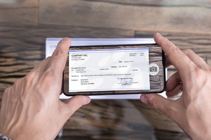 Cheque como instrumento de pago no extingue la deuda de forma inmediata